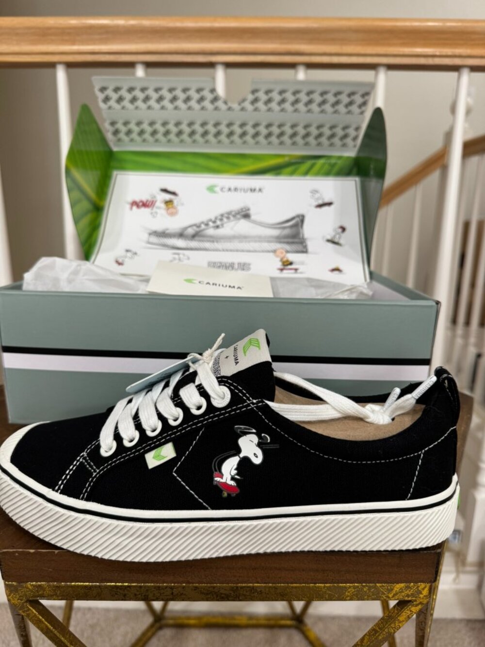 Cariuma OCA Low x Peanuts Snoopy Black Canvas Lace-Up Sneakers US M 8 / W 9.5